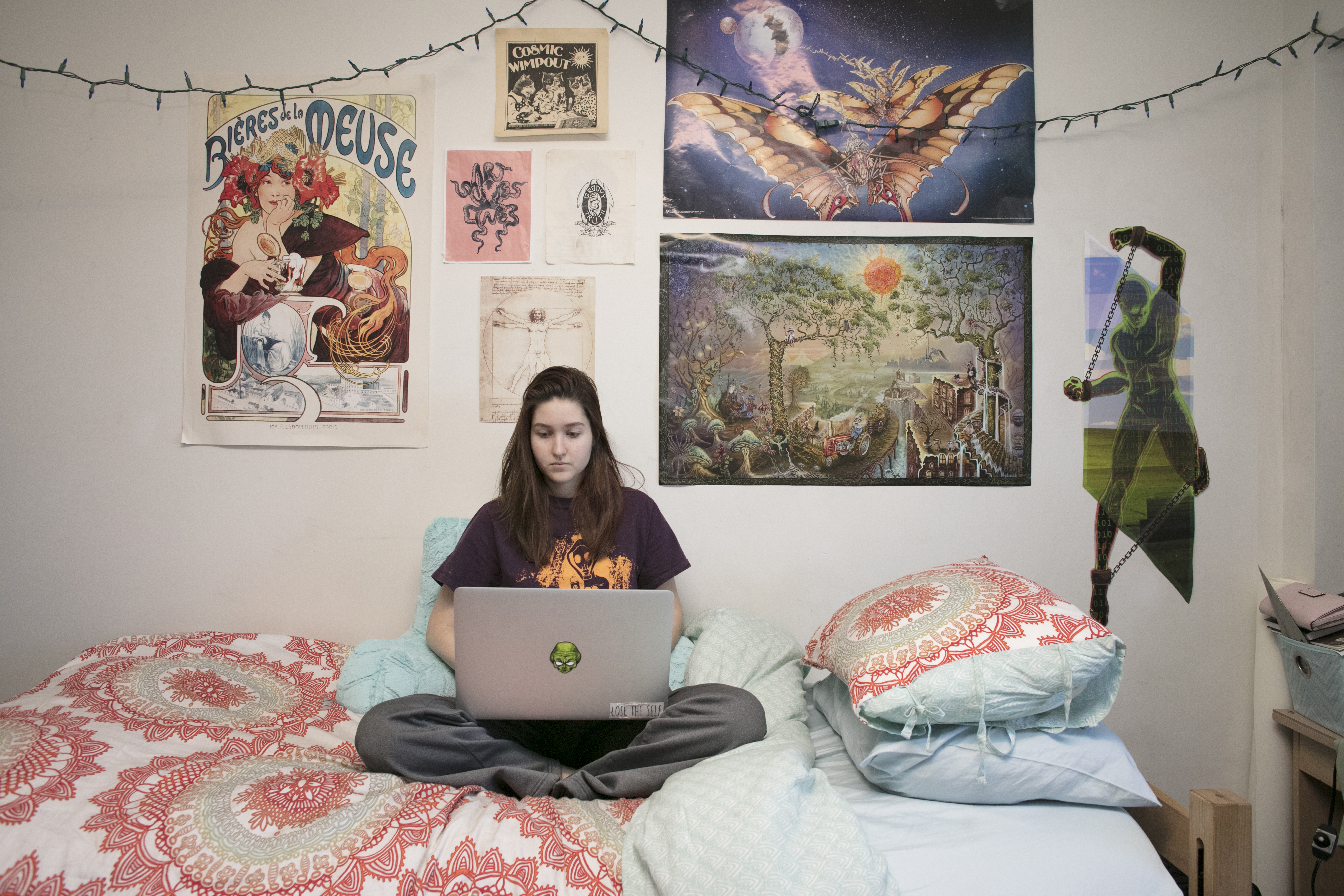 Students in Treehouse Residence Hall ©JorgMeyerPhotography