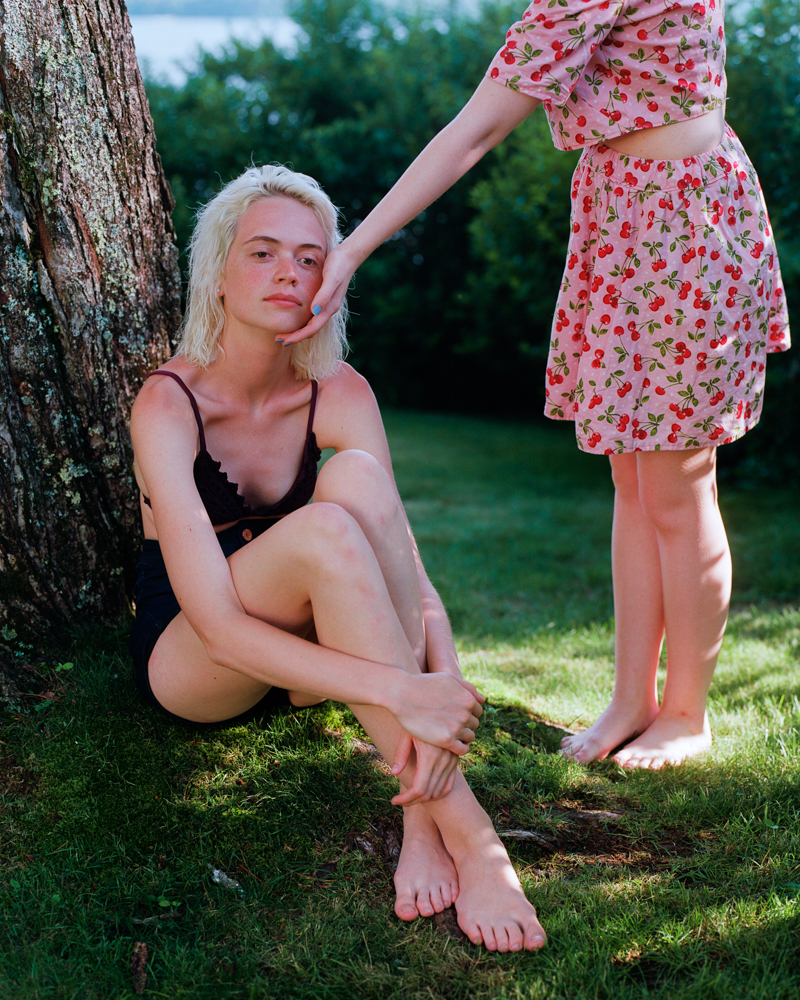 Photo from MFA Photography student Tabitha Barnard's "Sisterhood Summer" Photo from MFA Photography student Tabitha Barnard's "Sisterhood Summer"