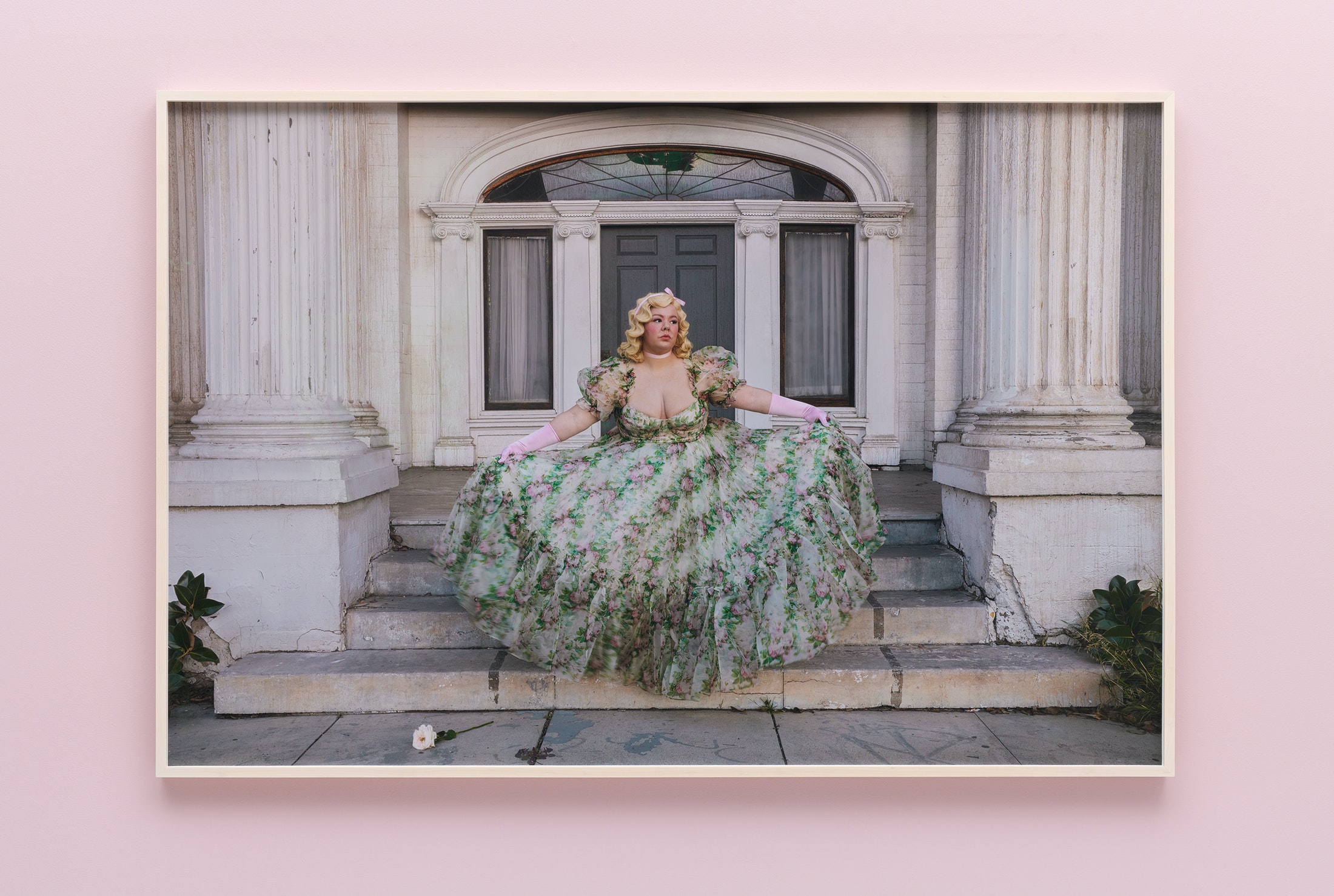 Off With Their Heads: The Gallant South, 2022, Chromogenic print, 48 ³⁄₄" x 72 ³⁄₄" x 2". Courtesy of the artist and Vielmetter Los Angeles. Photo by Brica Wilcox. Off With Their Heads: The Gallant South, 2022, Chromogenic print, 48 ³⁄₄" x 72 ³⁄₄" x 2". Courtesy of the artist and Vielmetter Los Angeles. Photo by Brica Wilcox.