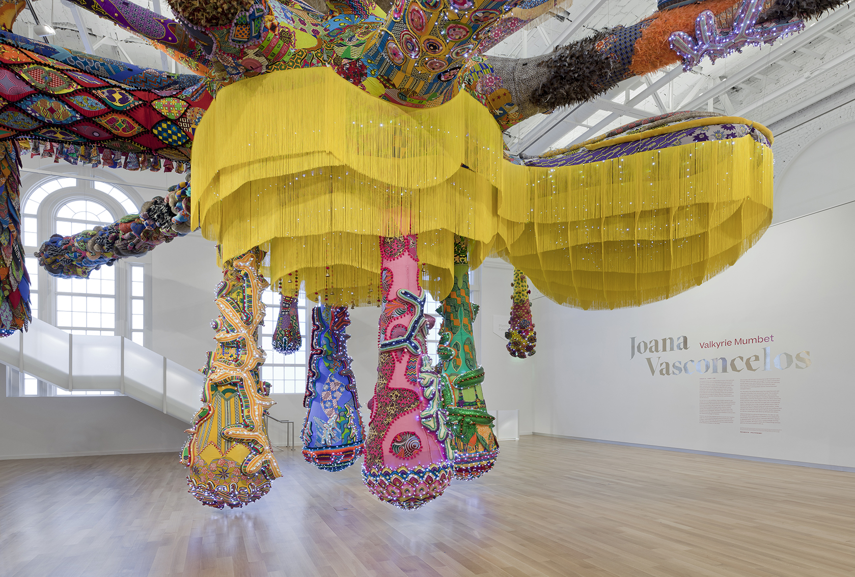 Joana Vasconcelos Valkyrie Mumbet, installation view, 2022. Photo : Will Howcroft, courtesy of MassArt Art Museum Joana Vasconcelos Valkyrie Mumbet, installation view, 2022. Photo : Will Howcroft, courtesy of MassArt Art Museum